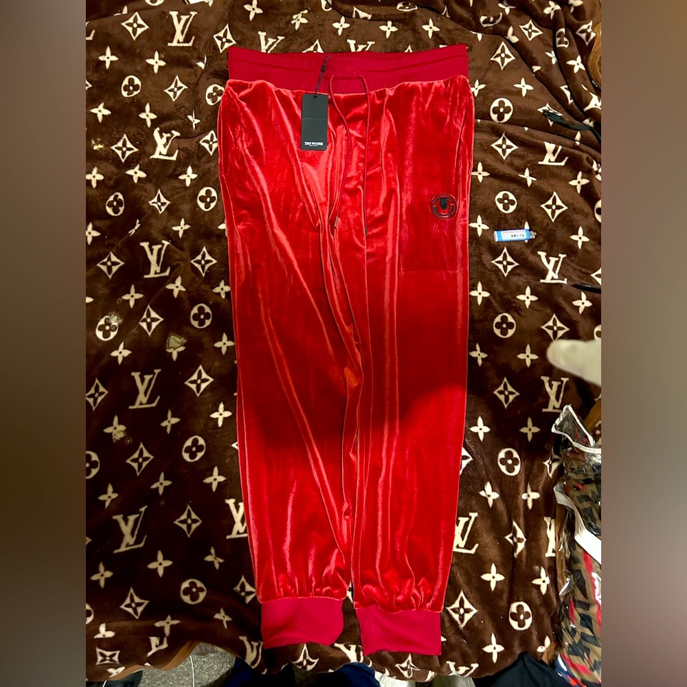 Brand New True Religion Velour Sweatpants Red Size XL!